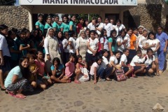 Foto gruppo ragazze Hogar M. Inmaculada